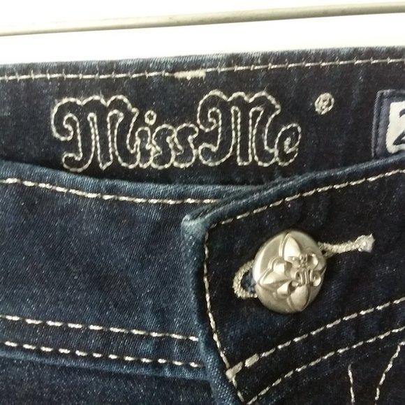 Miss Me super skinny size 29x31 like new - Picture 3 of 8